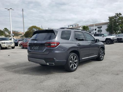 2024 Honda Pilot Elite