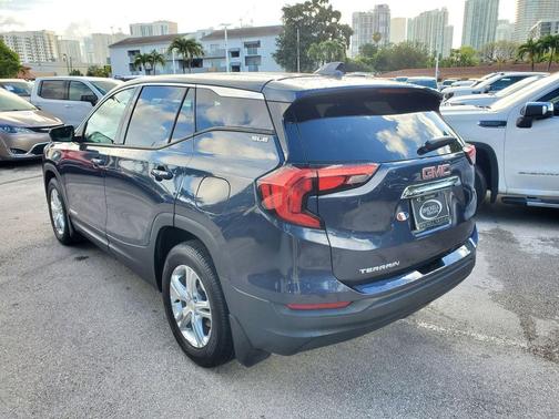 Blue Steel Metallic 2018 GMC Terrain SLE