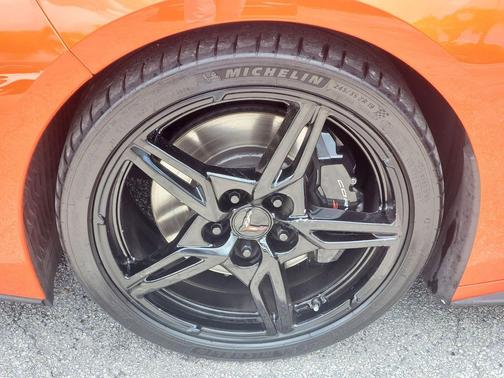 Sebring Orange Tintcoat 2021 Chevrolet Corvette Stingray w/2LT