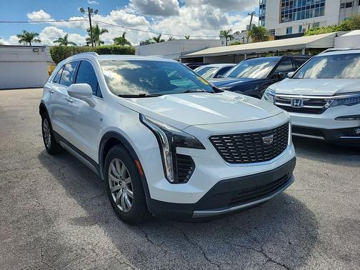 2019 Cadillac XT4 Premium Luxury