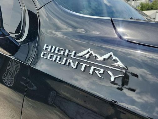 Black 2025 Chevrolet Tahoe 2WD High Country