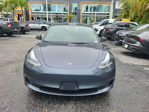 2023 Tesla Model 3 Standard Range