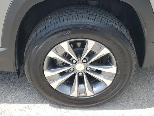 Sterling Gray Metallic 2026 Chevrolet Equinox 1LT