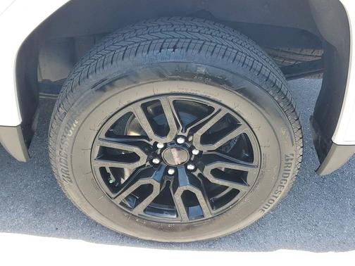 Summit White 2023 GMC Sierra 1500 Elevation