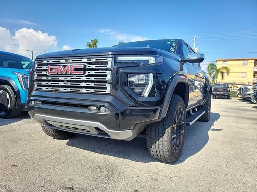 2024 GMC Canyon Denali