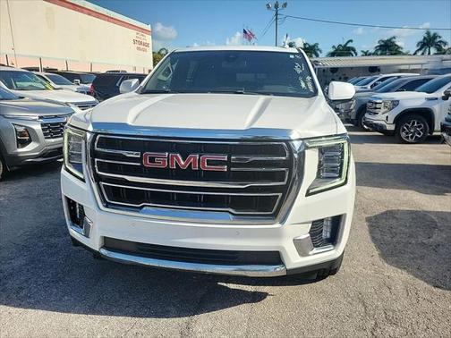 2022 GMC Yukon XL SLT