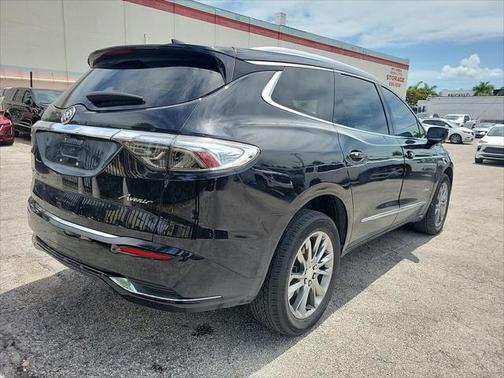 2022 Buick Enclave FWD Avenir
