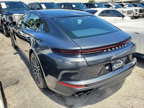 Volcano Grey Metallic 2024 Porsche Panamera Base