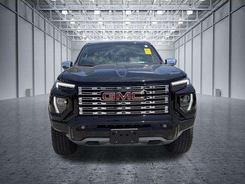 Onyx Black 2024 GMC Canyon Denali