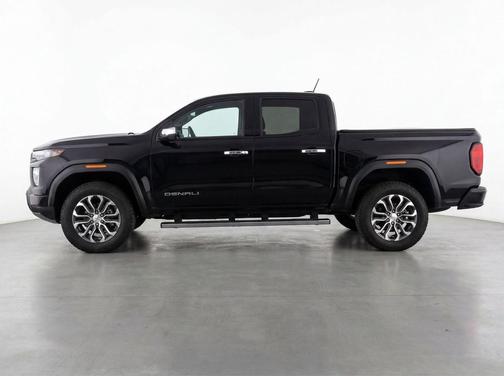 Onyx Black 2024 GMC Canyon Denali