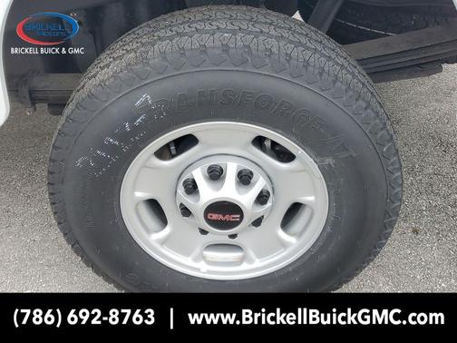 2024 GMC Sierra 2500 Pro