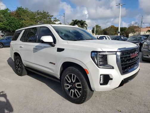 2024 GMC Yukon 4WD AT4