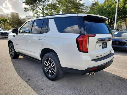 2024 GMC Yukon 4WD AT4