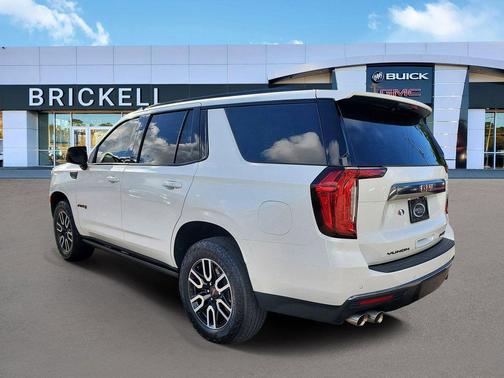 2024 GMC Yukon 4WD AT4