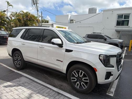 2024 GMC Yukon 4WD AT4