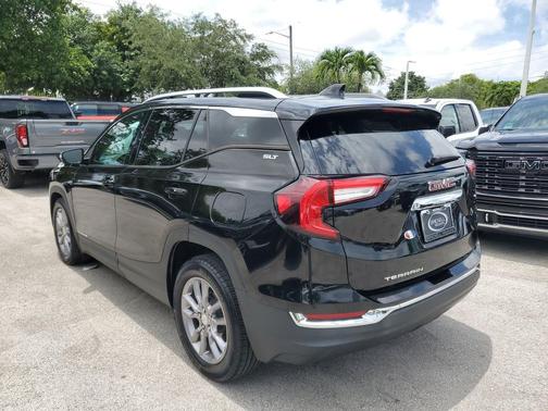 Ebony Twilight Metallic 2022 GMC Terrain SLT