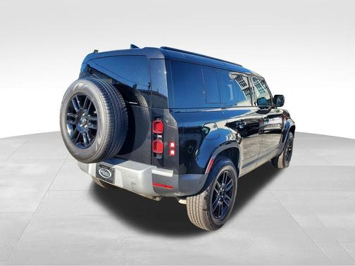 Santorini Black Metallic 2025 Land Rover Defender 110 P300