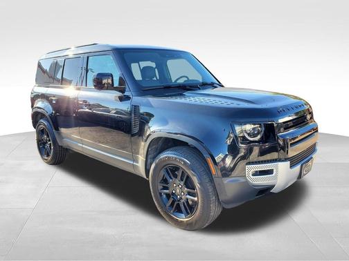 Santorini Black Metallic 2025 Land Rover Defender 110 P300