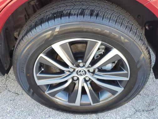 2021 Toyota Venza LE