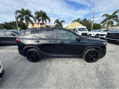 2022 GMC Terrain SLE