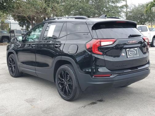 2022 GMC Terrain SLE