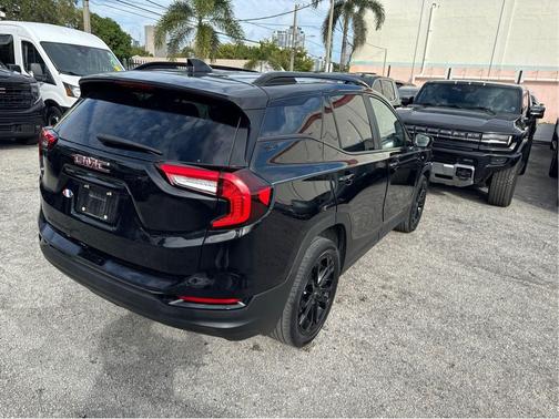 2022 GMC Terrain SLE