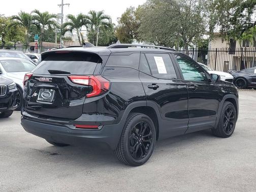 2022 GMC Terrain SLE