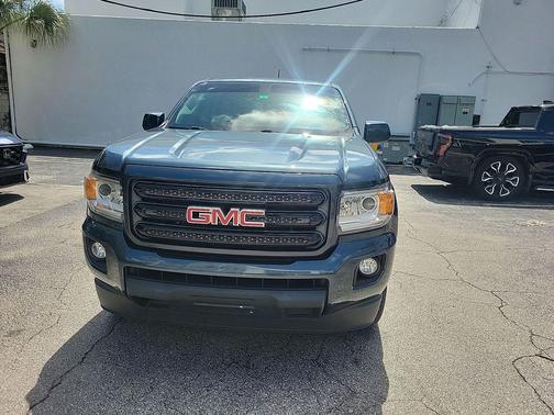 Dark Sky Metallic 2019 GMC Canyon SLE