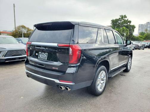 Onyx Black 2025 GMC Yukon Denali