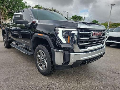 Onyx Black 2025 GMC Sierra 2500 SLT