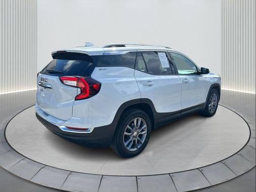 Summit White 2023 GMC Terrain SLT