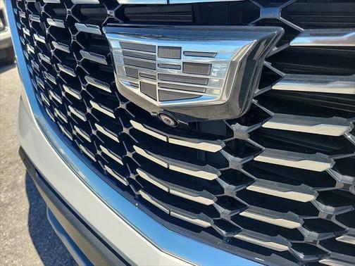 2022 Cadillac XT4 Premium Luxury