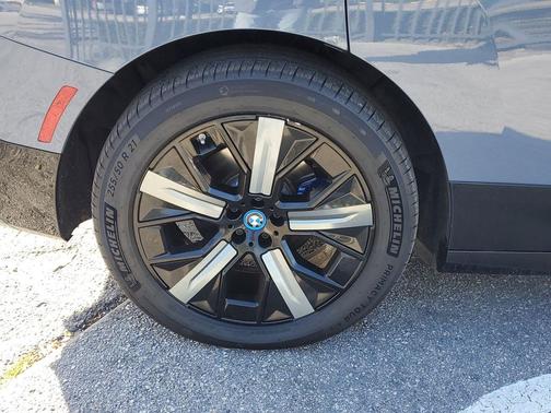 2024 BMW iX xDrive50