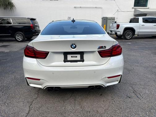 Mineral White Metallic 2020 BMW M4 Base