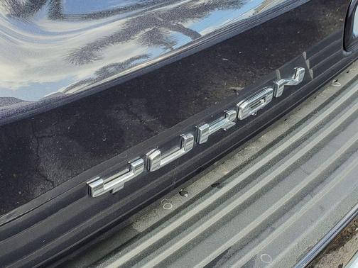 Titanium Rush Metallic 2025 GMC Yukon Denali