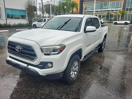 2017 Toyota Tacoma SR5