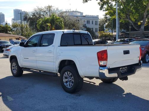 2017 Toyota Tacoma SR5