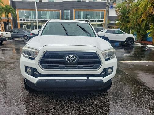 2017 Toyota Tacoma SR5