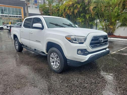 2017 Toyota Tacoma SR5