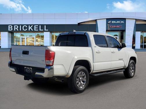 2017 Toyota Tacoma SR5