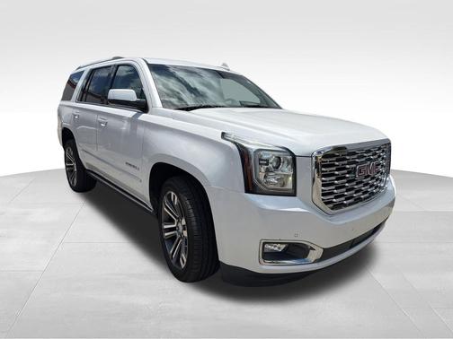 White Frost Tricoat 2020 GMC Yukon Denali
