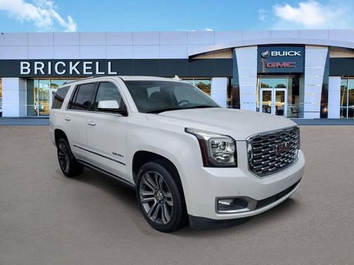 White Frost Tricoat 2020 GMC Yukon Denali