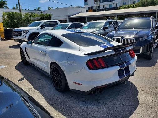 2019 Ford Shelby GT350 Base
