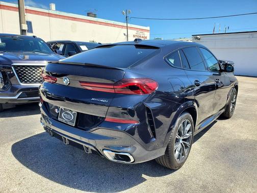 Carbon Black Metallic 2025 BMW X6 xDrive40i