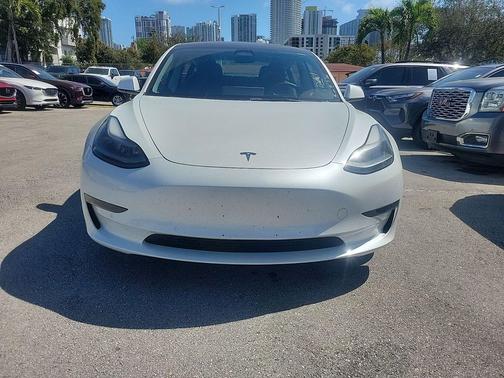 2022 Tesla Model 3 Standard Range