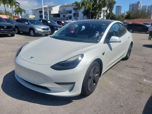 2022 Tesla Model 3 Standard Range