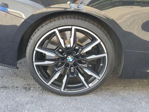 2025 BMW M850 xDrive