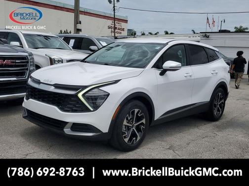 Glacial White Pearl 2024 Kia Sportage EX