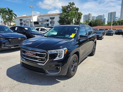 2024 GMC Terrain AWD AT4
