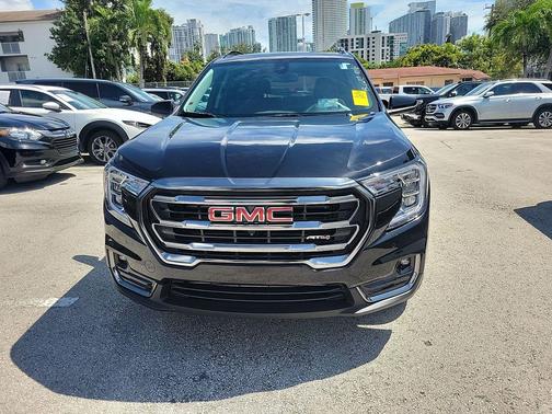 2024 GMC Terrain AWD AT4
